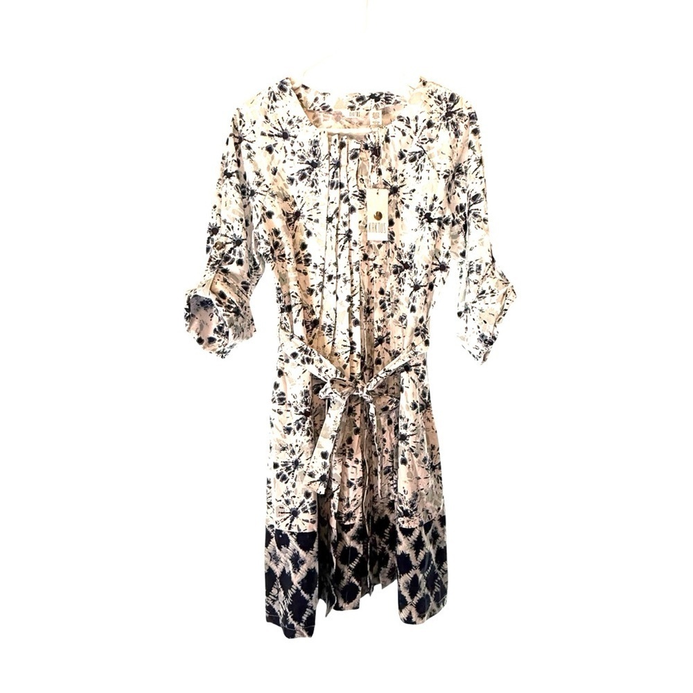 KAKTUS Hidden Placket Button Front Pleated Floral Print Dress with Belt, NWT, L